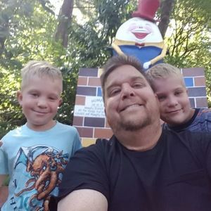 Meet your Posher, Aaron